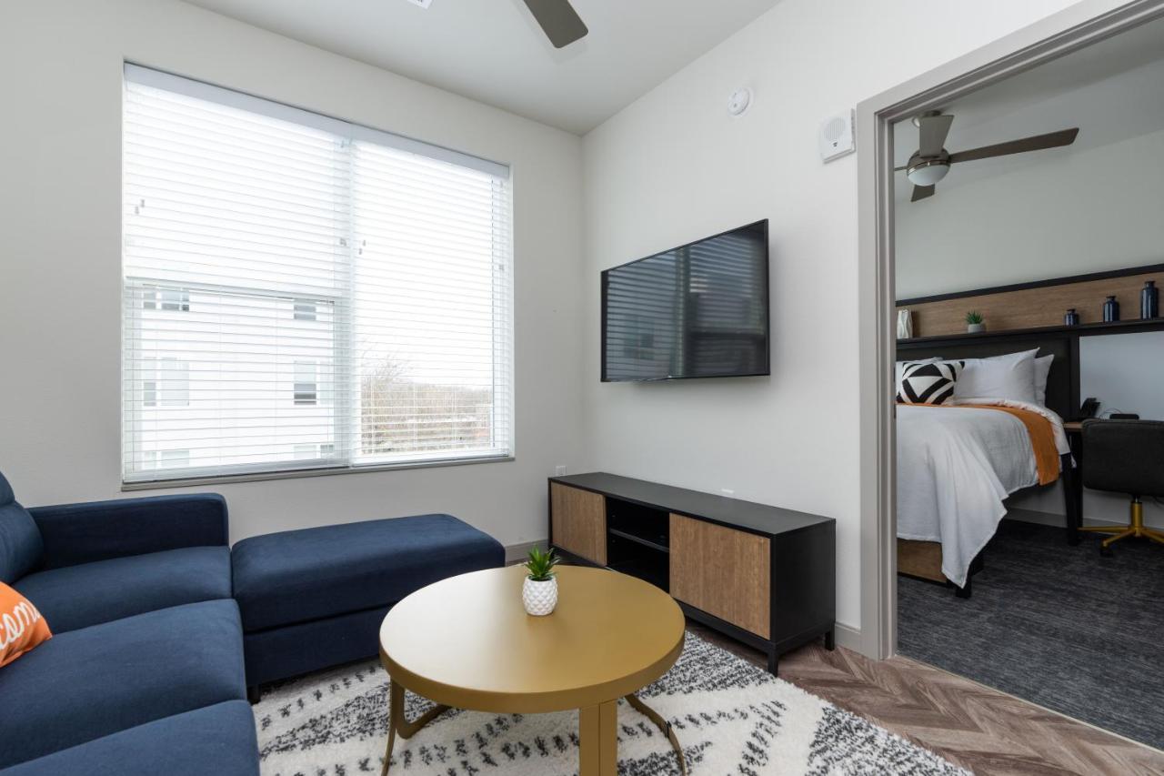 Yugo Guest Suites Urbana Pokój zdjęcie